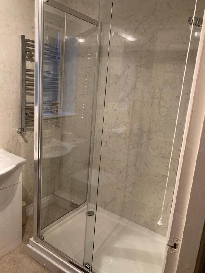 Modern 2 Bedroom Ground Floor Apartment With Parking Ripon City Centre Exterior foto