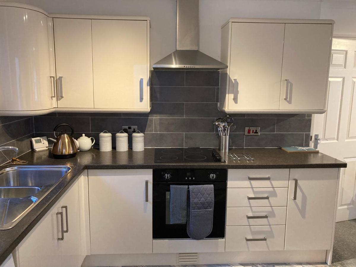 Modern 2 Bedroom Ground Floor Apartment With Parking Ripon City Centre Exterior foto